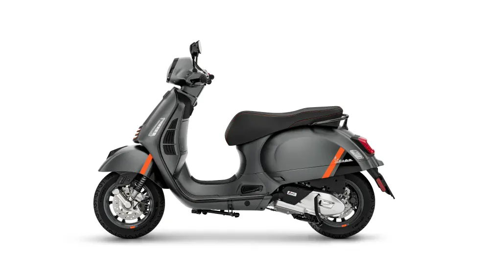 Vespa GTS Super 310 Sport Nero Convinto Matt E5+ + POUKAZ NA 8000 KČ