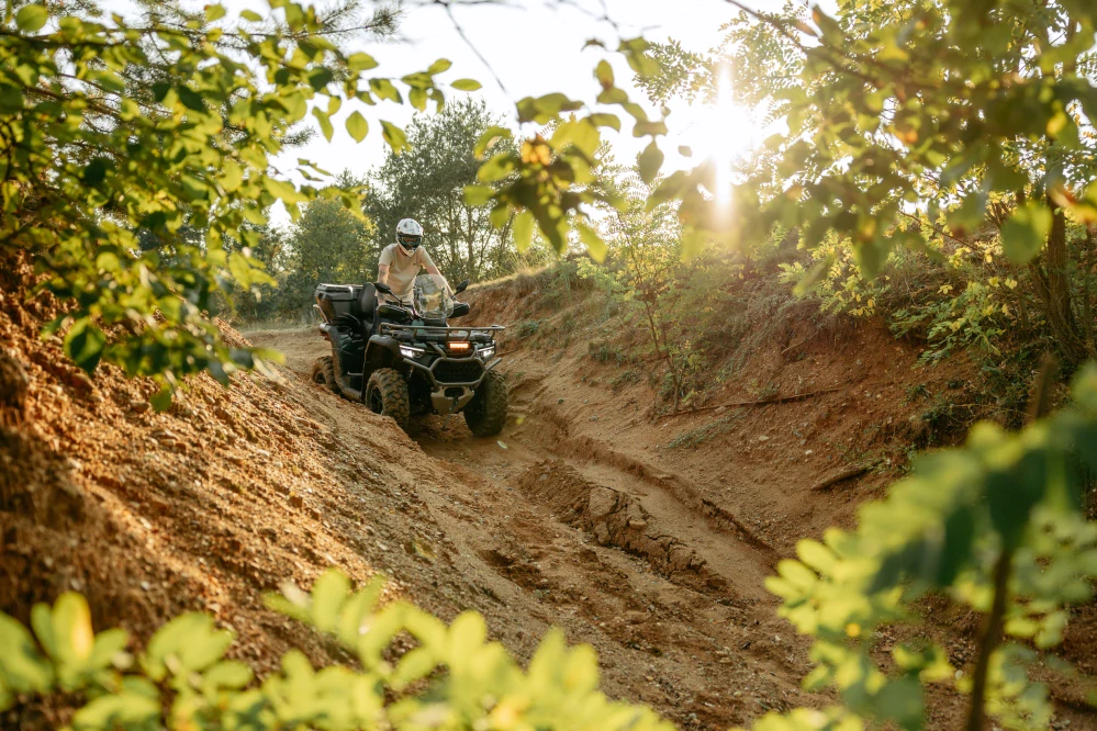 CFMOTO Gladiator X1000 G3 V-Twin EPS E5+ OVERLAND pískově žlutá